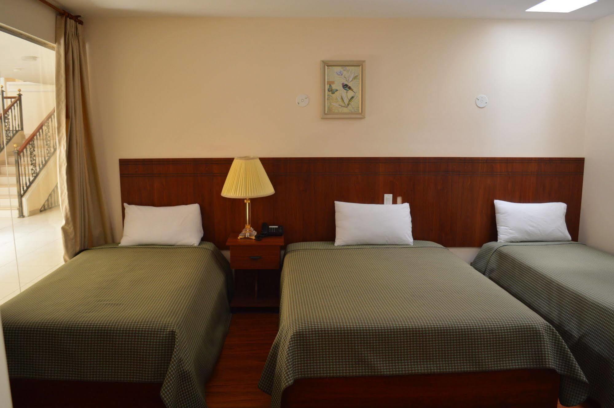Rio Hotel Riobamba Extérieur photo