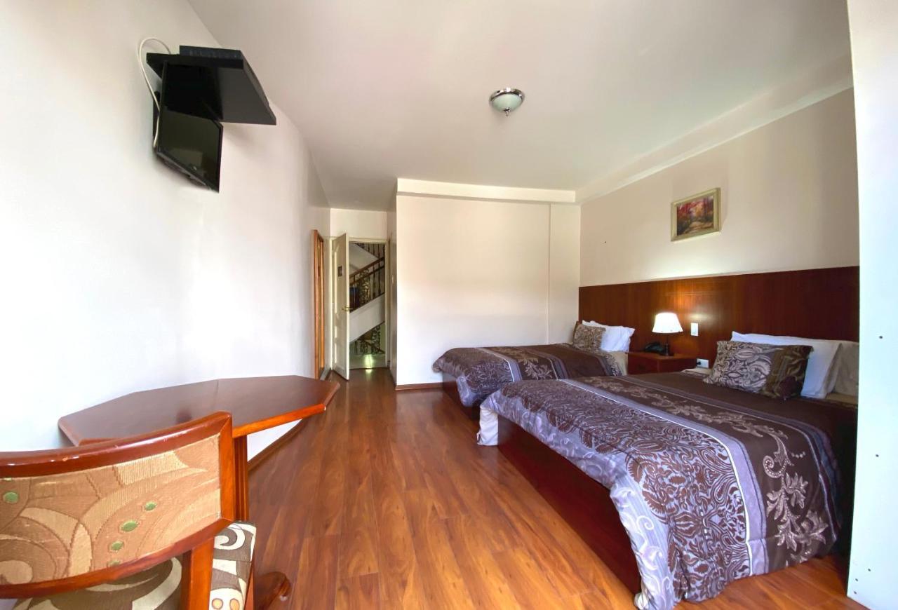 Rio Hotel Riobamba Extérieur photo